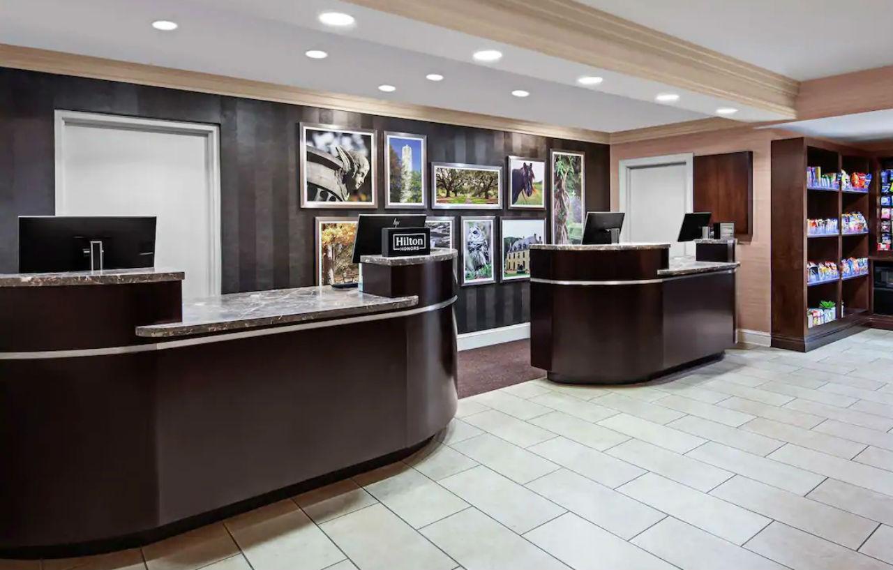 Doubletree By Hilton Raleigh Durham Airport At Research Triangle Park Hotel Buitenkant foto