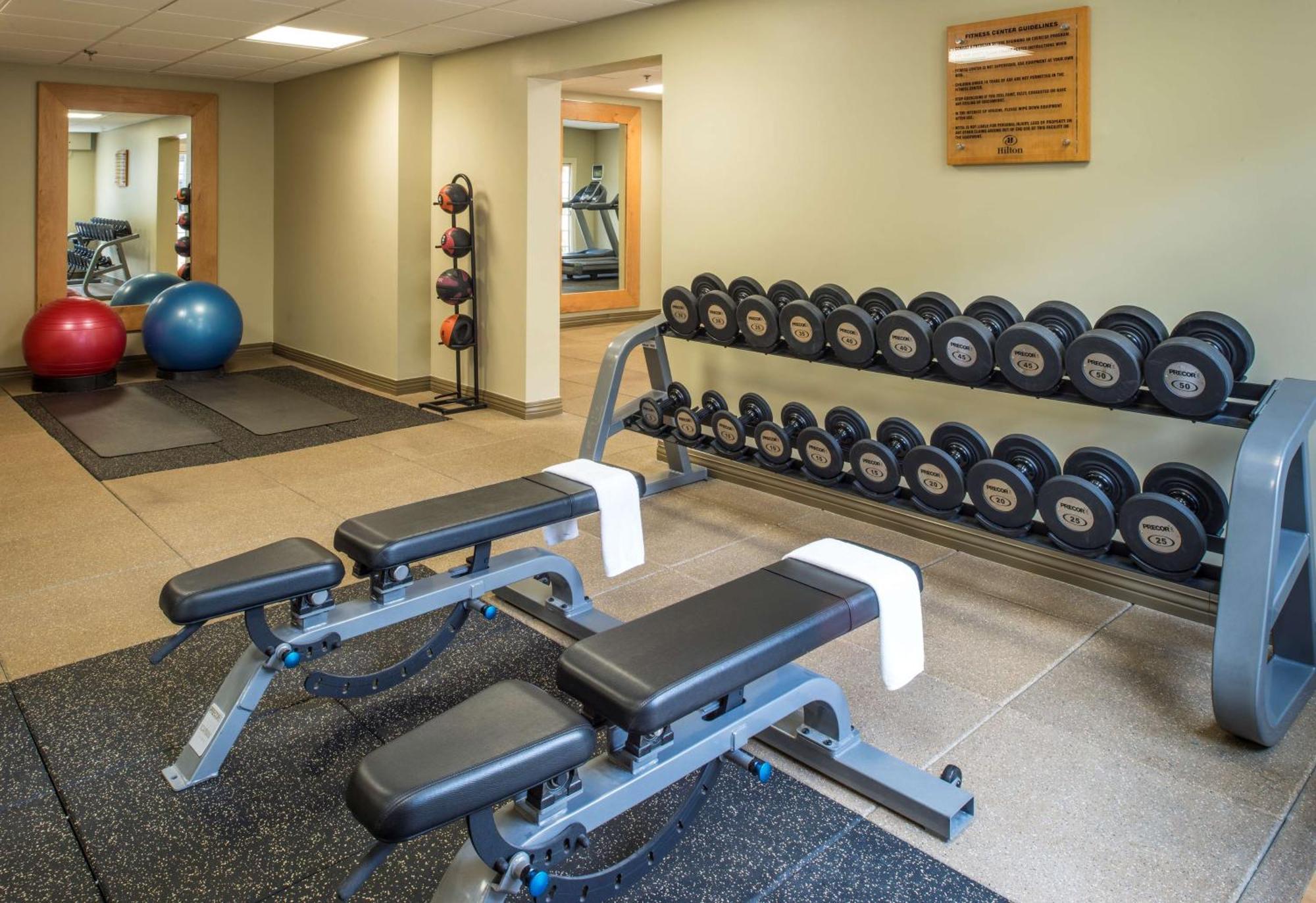 Doubletree By Hilton Raleigh Durham Airport At Research Triangle Park Hotel Buitenkant foto