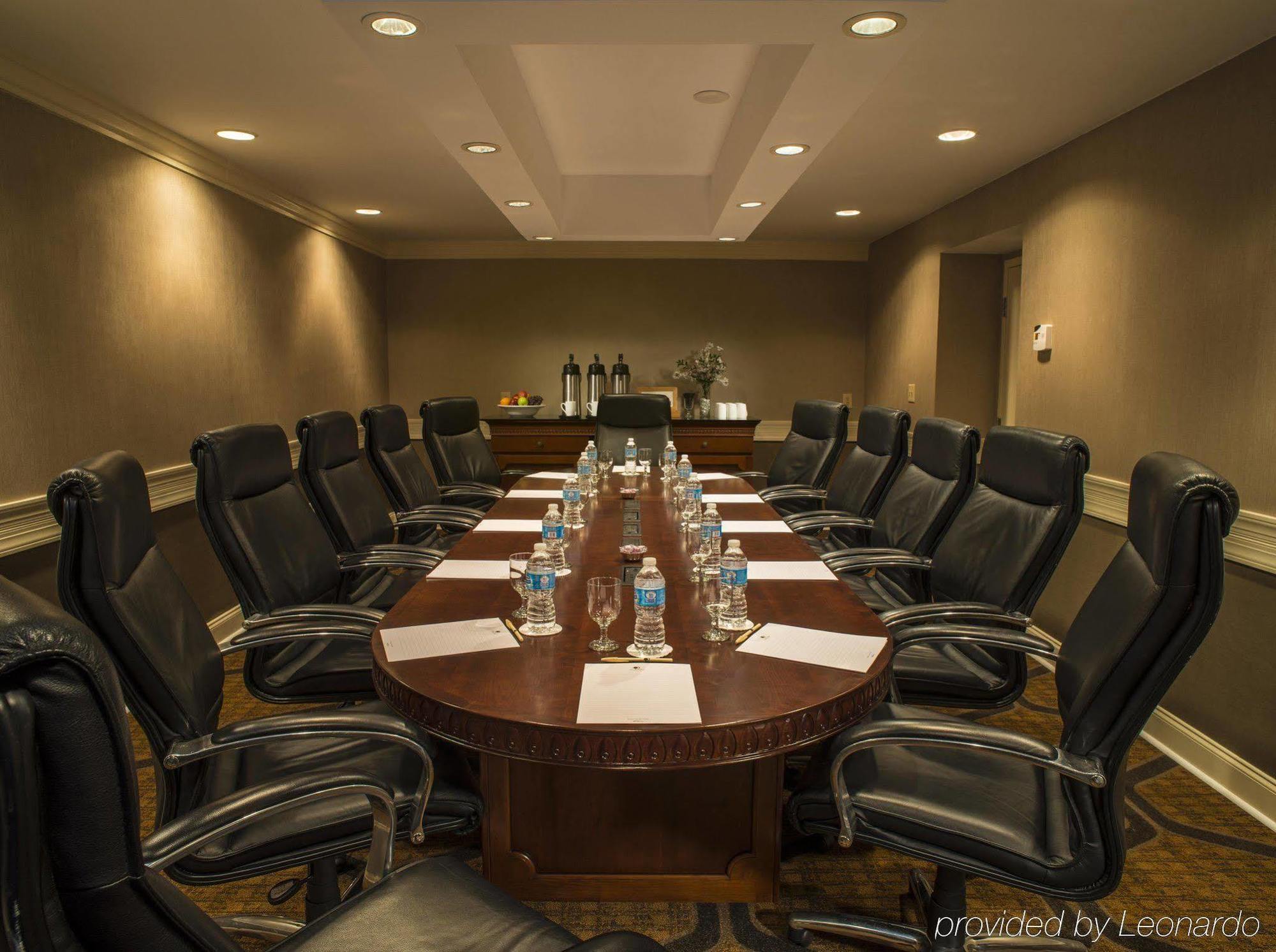 Doubletree By Hilton Raleigh Durham Airport At Research Triangle Park Hotel Buitenkant foto