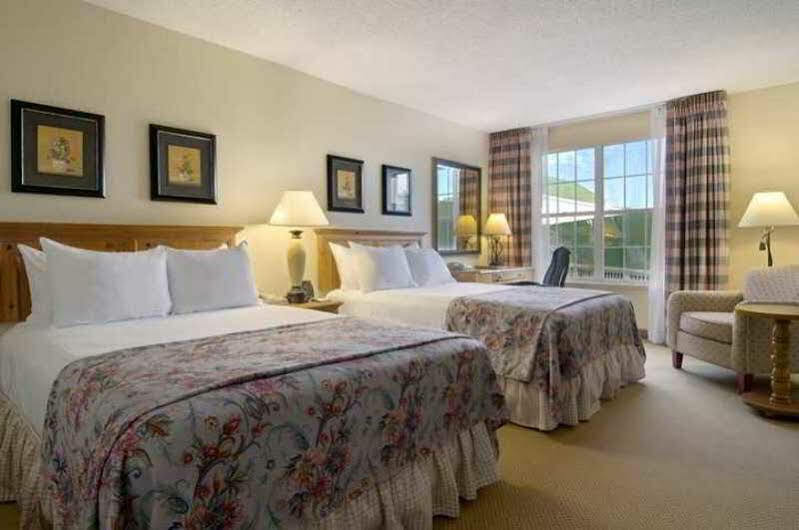 Doubletree By Hilton Raleigh Durham Airport At Research Triangle Park Hotel Buitenkant foto